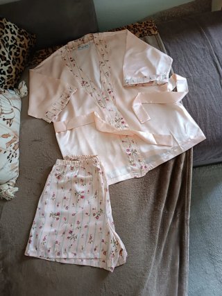 Pigiama donna color pesca fantasia floreale