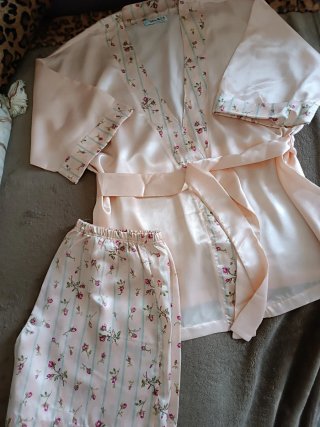 Pigiama donna color pesca fantasia floreale