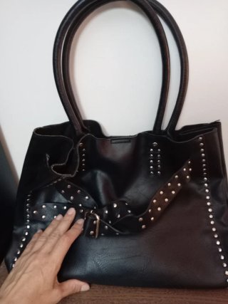 Bolso Prüne Negro Tachuelas