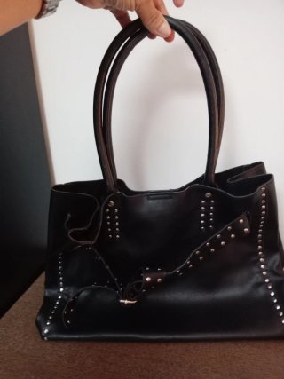 Bolso Prüne Negro Tachuelas