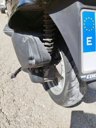 Suzuki Burgman 125 UH125 Negro