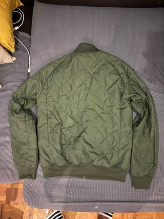 Chaqueta Adidas acolchada verde