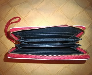Cartera de mano con correa y perrito