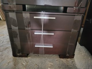 Conjunto Cajoneras y Mesitas Noche Madera