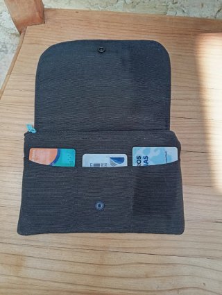 Cartera con estampado de perros