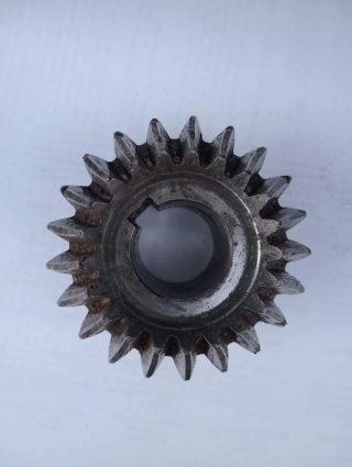 Piñón Segadora Deutz Fahr KM 22