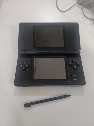 Nintendo DSi Negra + Juego Brain Training