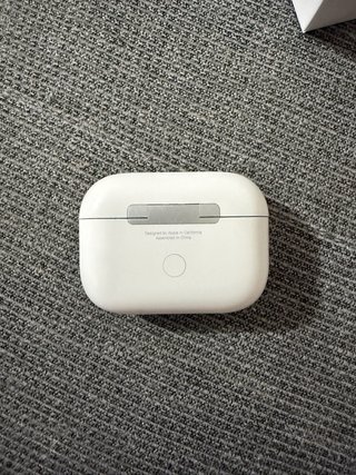 Air pods pro 2 white perfect condition