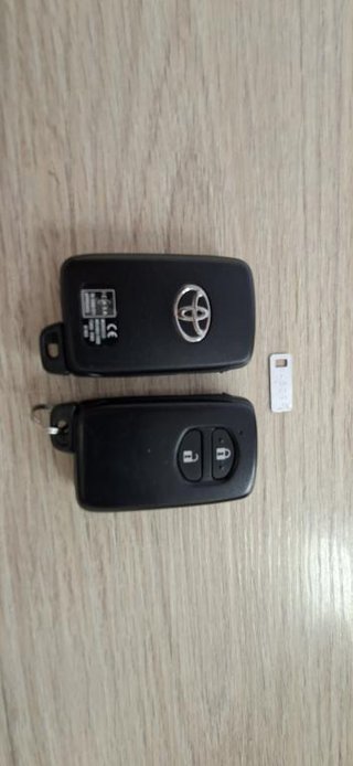 Toyota Prius 1.8 HSD EXECUTIVE