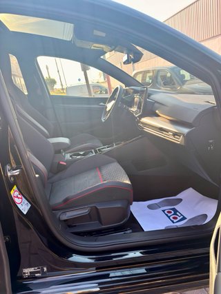 Volkswagen Golf club sport