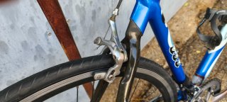 Bici de carretera MMR azul