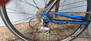 Bici de carretera MMR azul