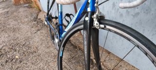 Bici de carretera MMR azul