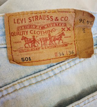 Levi's Shorts Vaqueros Azules Desgastados