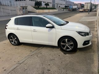Peugeot 308 MUY NUEVO