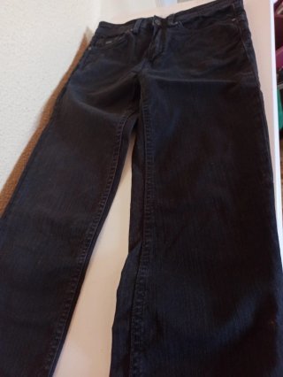 SPRINGFIELD. Pantalón vaquero negro.