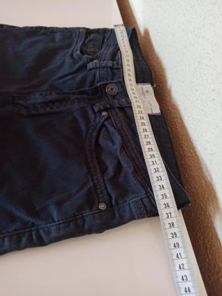 SPRINGFIELD. Pantalón vaquero negro.