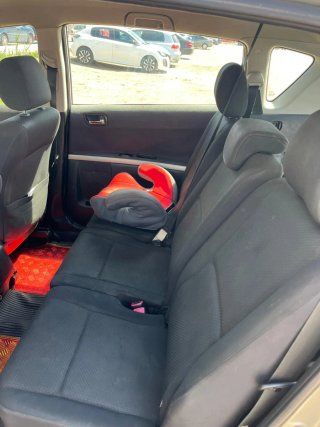 Toyota Corolla  verso  2005