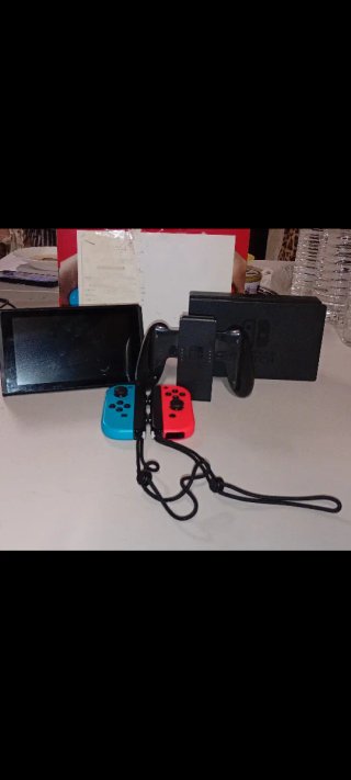 Nintendo Switch Azul y Rojo
