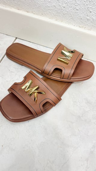 Sandalias Michael Kors Piel Marrón y Dorado