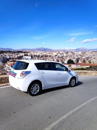 Toyota Verso 2011