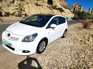 Toyota Verso 2011