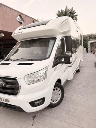 Autocaravana  BENIMAR 496  TESORO motor Ford 7,43m
