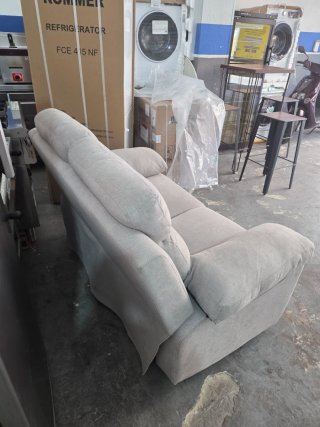 Sofá de 2 plazas en tela beige