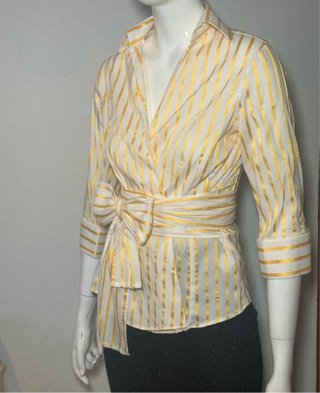 Blusa Zara cruzada satinada dorada
