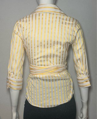 Blusa Zara cruzada satinada dorada