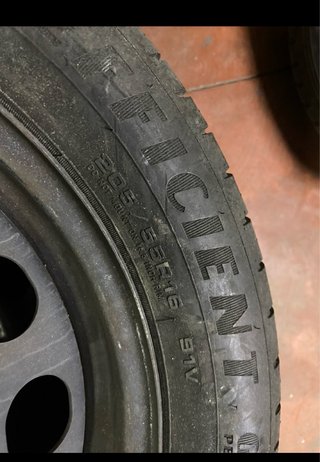 Neumáticos 205/55 R16