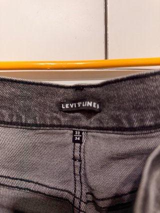 Pantalón Levis Line 8 Gris Talla 33