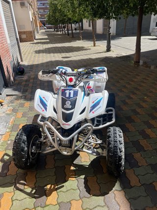 Suzuki LTZ Quad Blanco