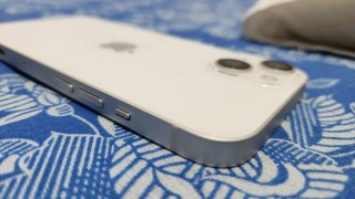 iPhone 13 128GB Blanco - Batería 97%