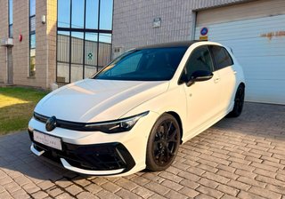 Volkswagen Golf R black