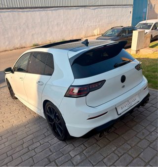 Volkswagen Golf R black