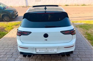 Volkswagen Golf R black