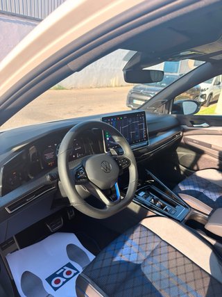 Volkswagen Golf R black