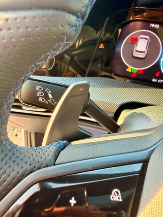 Volkswagen Golf R black