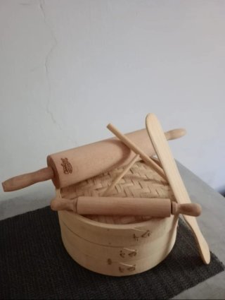 Set cucina legno: mattarello e spatola 15€