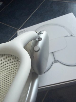AirPods Max