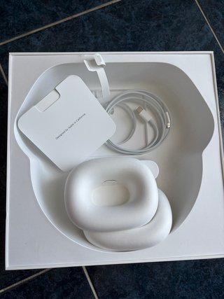 AirPods Max