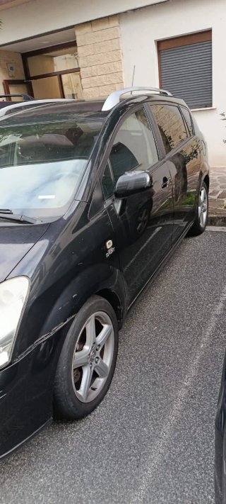 Toyota corolla verso 2006