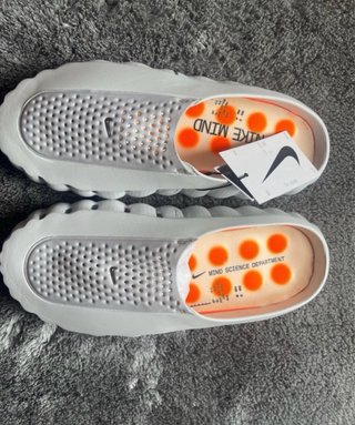 Nike Mind 001
