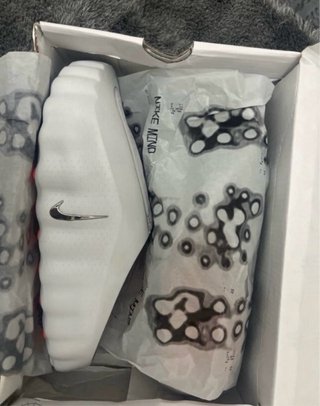 Nike Mind 001