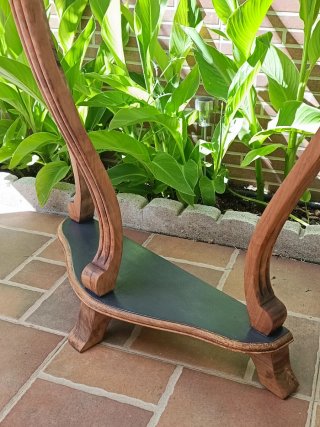 Consola de madera restaurada