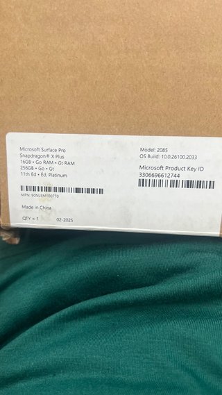 Microsoft Surface Pro 256GB / 16GB RAM