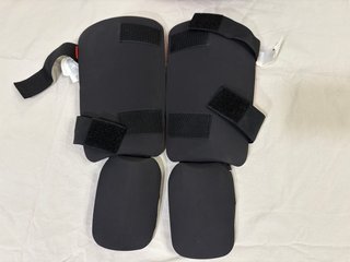 Set Boxeo Guantes Pierneras y Vendas Decathlon
