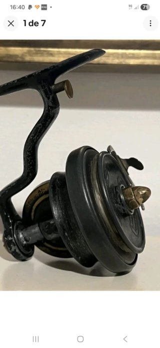 Antiguo carrete de pesca
