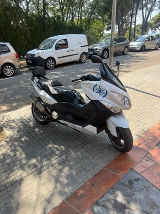 Yamaha Tmax 500 WhiteMax Edición Aniversario